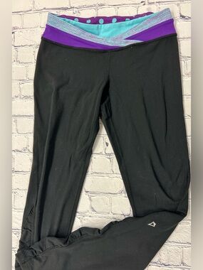 IVIVVA by LULULEMON girls size 14 leggings
